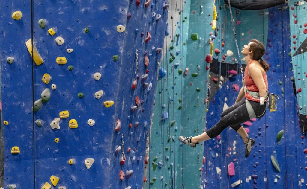 2x Paraclimbing World Champion, Maureen “Mo” Beck, explains how the catch-and-hold feature of iQ+ can help make training more accessible to more climbers.
